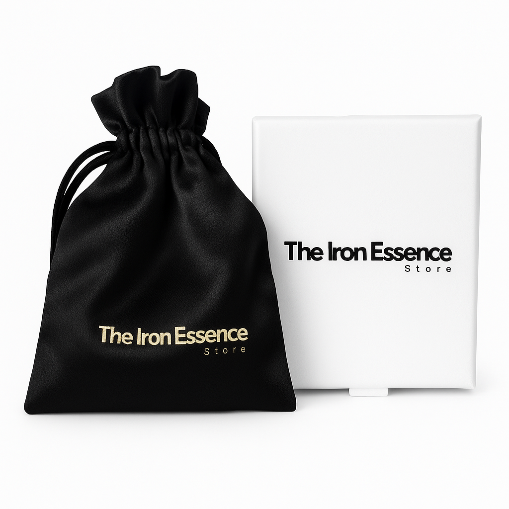 Caixa branca elegante da The Iron Essence para envio de joias premium